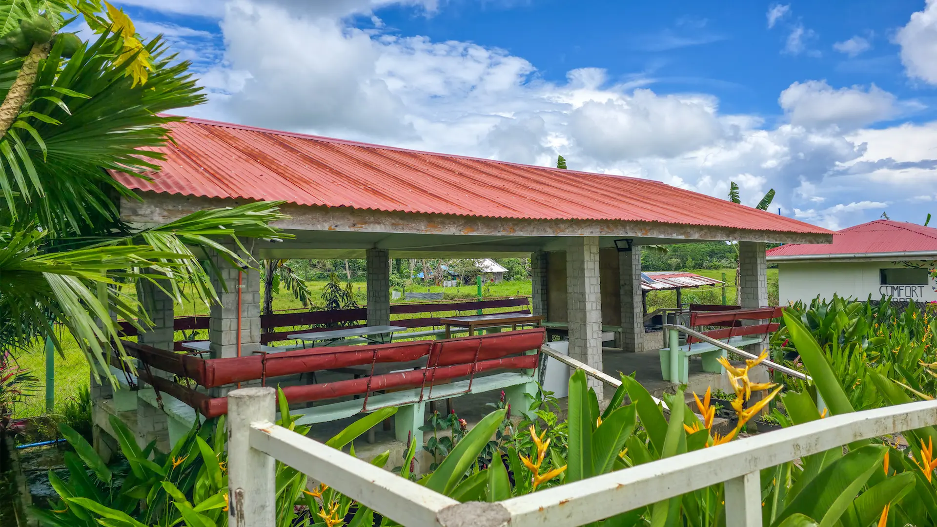 Bathroom of the Cozy Double Room