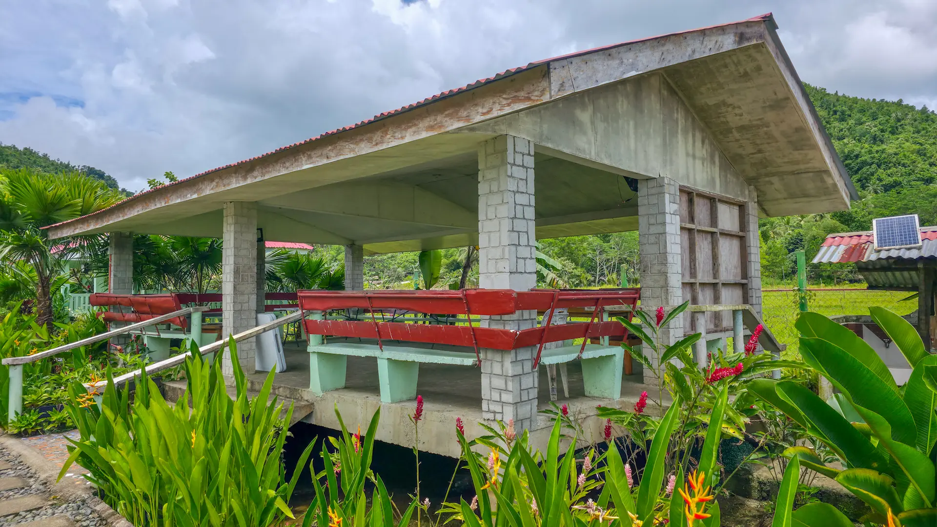 Bathroom of the Cozy Double Room